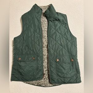 Thread & Supply Reversible Green/Sherpa Vest size Medium